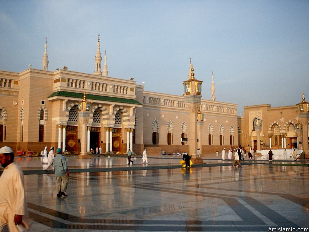 View of the outside court of the Prophet Muhammad`s (saaw) Mosque (Masjed an-Nabawe) in Madina city of Saudi Arabia.
